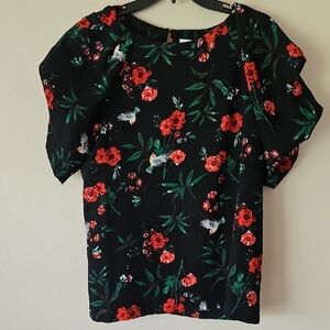 Gibson And Latimer Floral Bird Top L